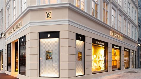 louis vuitton store front|louis vuitton store online.